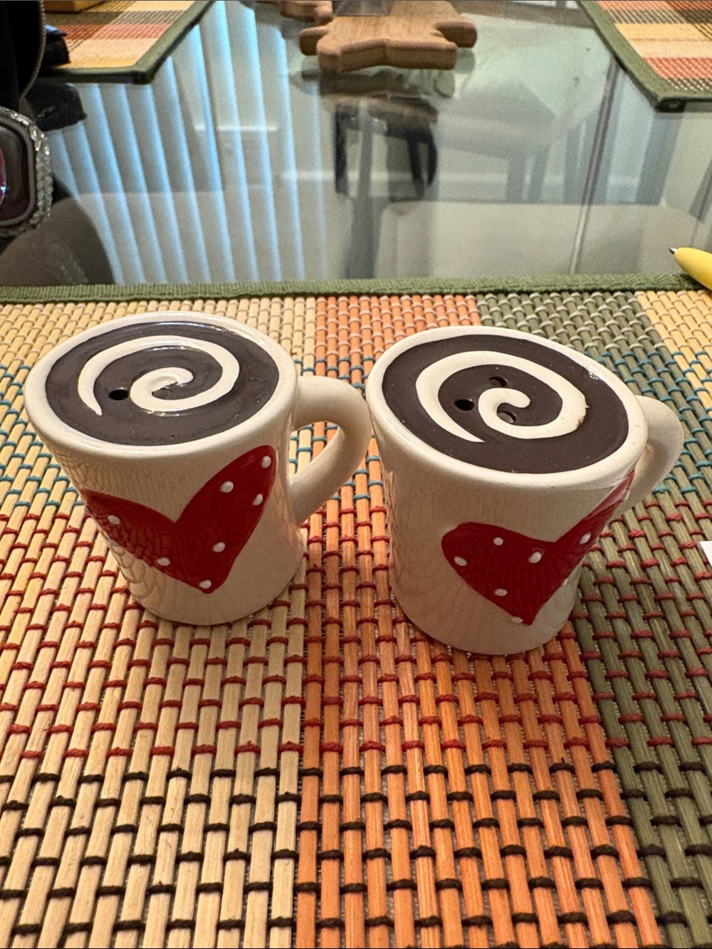 Heart Accent Ceramic Mug Salt and Pepper Shaker Set - Cream and Red